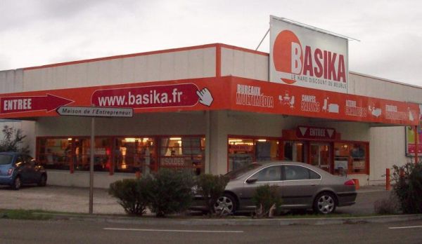 Magasin de meubles insolites à Avignon BASIKA  